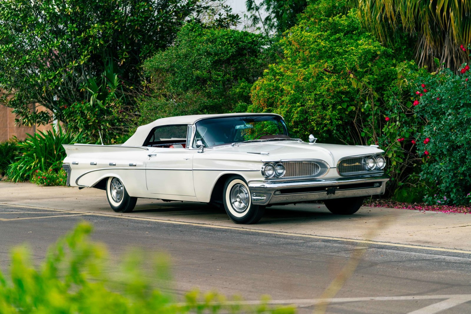 1959 Pontiac Bonneville Convertible For Sale (5)