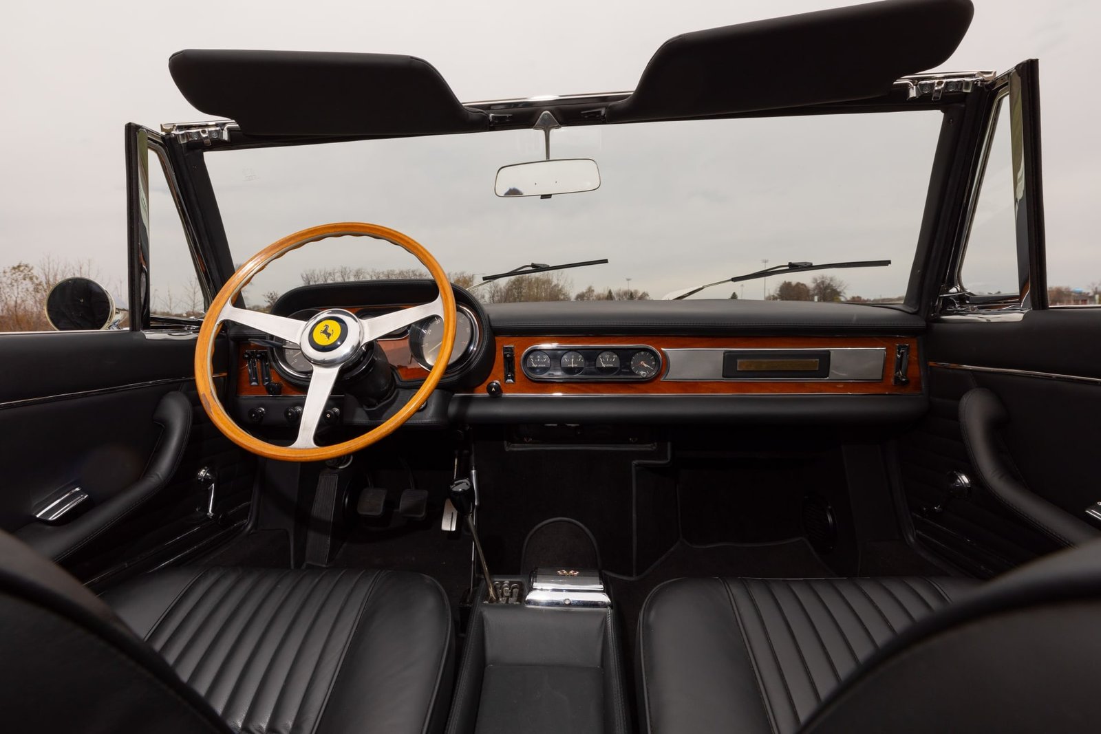 1965 Ferrari 275 GTS Convertible For Sale (20)