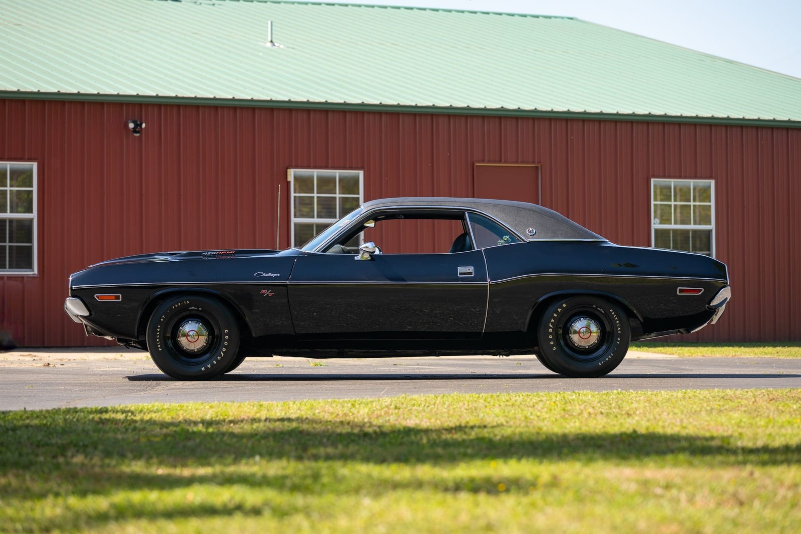 1970 Dodge Hemi Challenger RT SE (30)