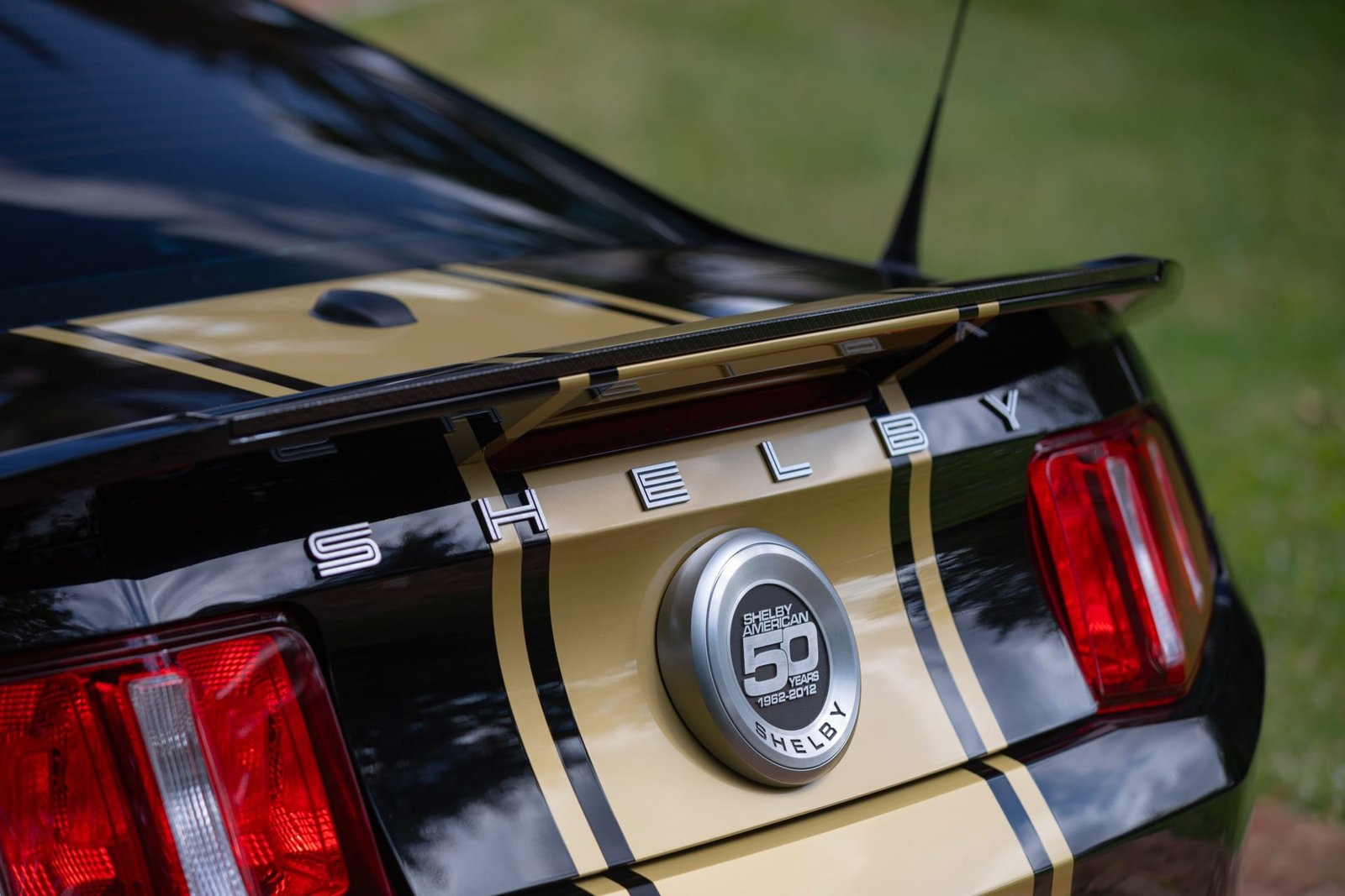 2012 Ford Shelby GT500 Super Snake 50th Anniversary Widebody (5)