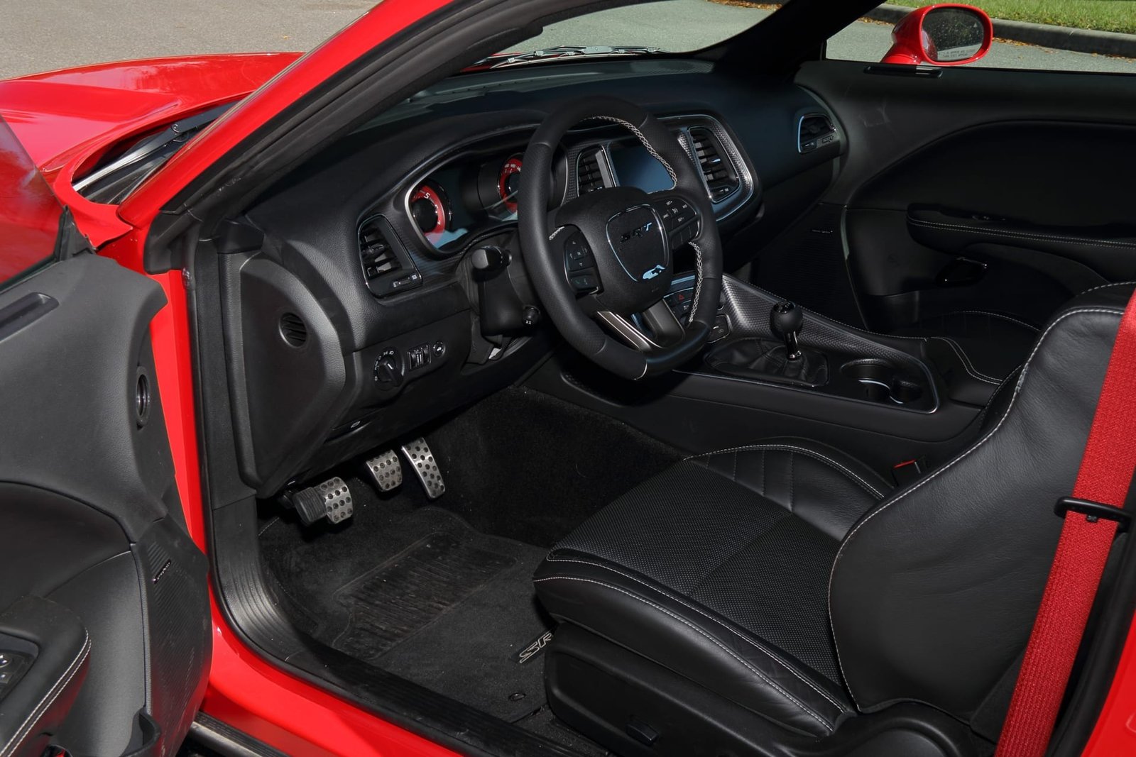 2015 Dodge Challenger SRT Hellcat For Sale (11)