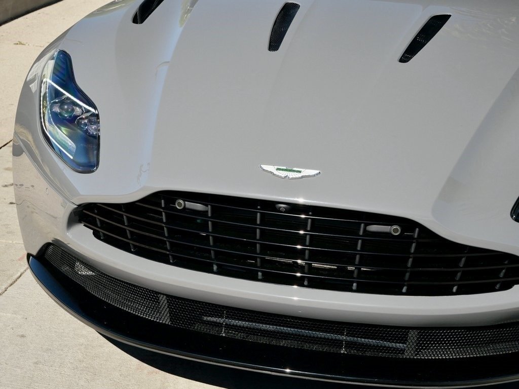 2019 Aston Martin DB11 AMR For Sale (18)