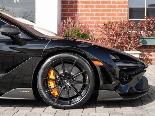 2021 McLaren 765LT For Sale (32)