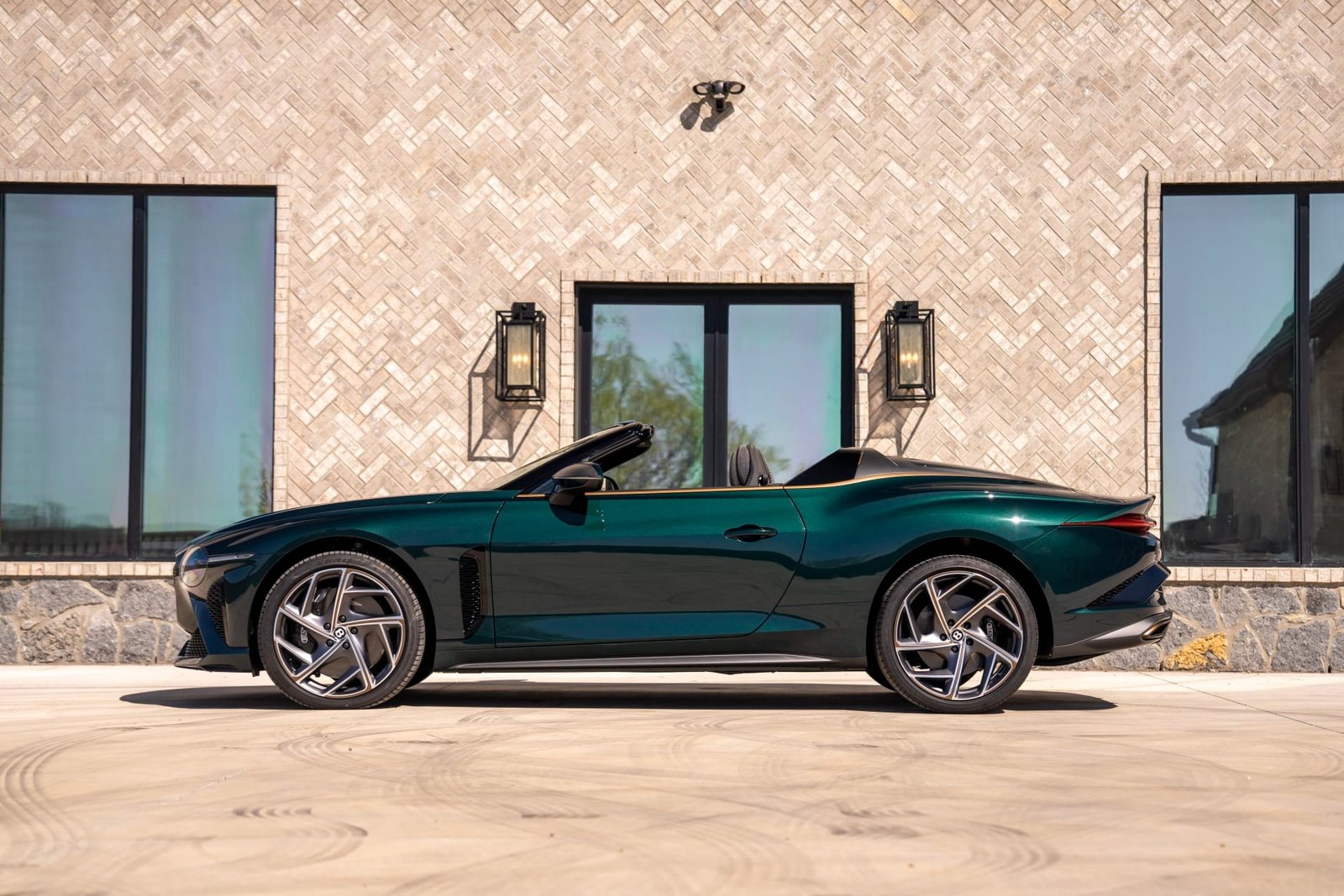 2022 Bentley Bacalar Roadster For Sale (40)