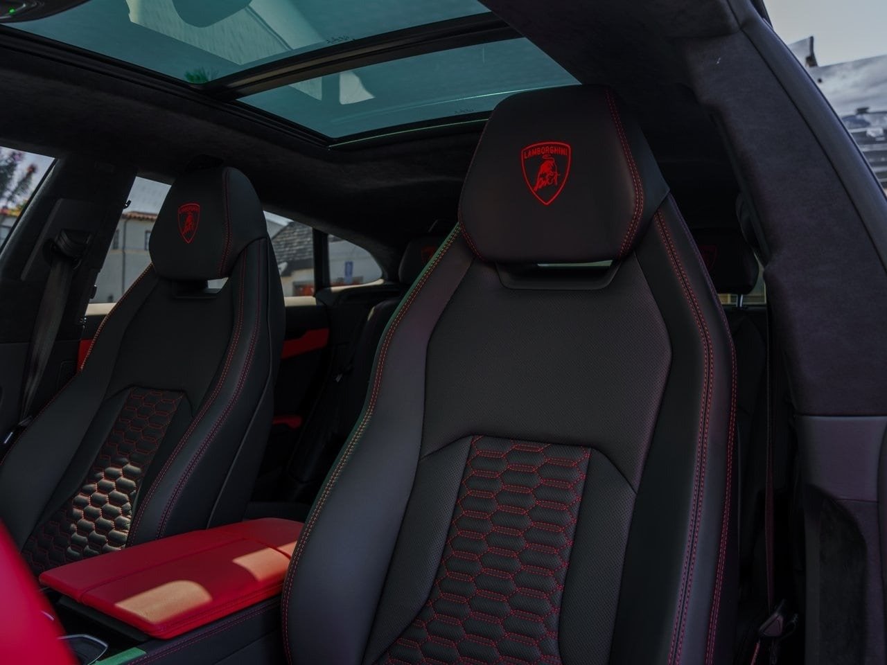 2022 Lamborghini Urus SUV For Sale (34)