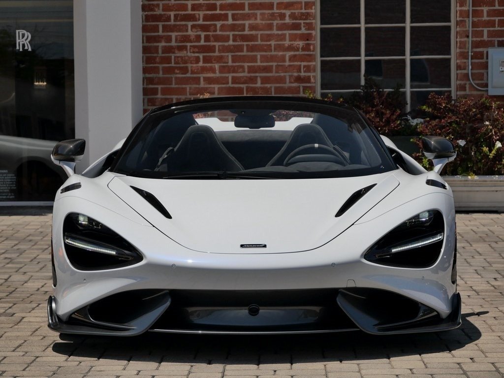 2022 McLaren 765LT For Sale (38)