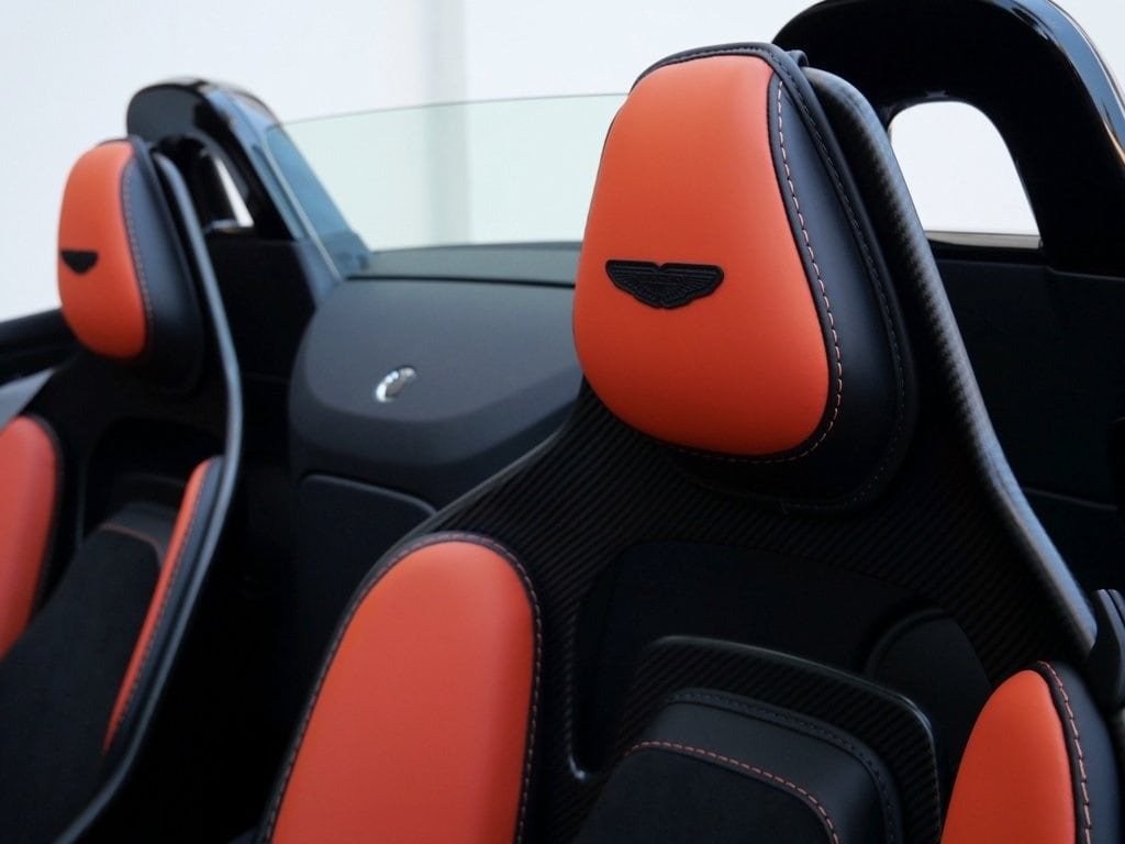 2023 Aston Martin Vantage Roadster V12 For Sale (28)