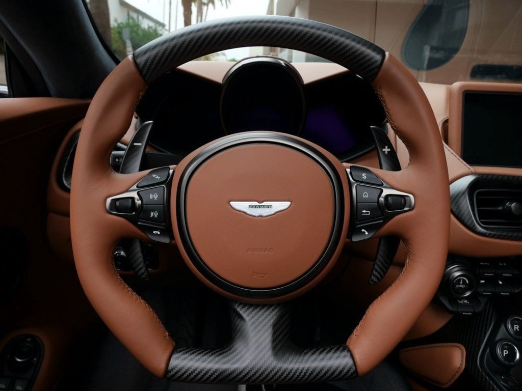 2023 Aston Martin Vantage V12 Roadster (25)
