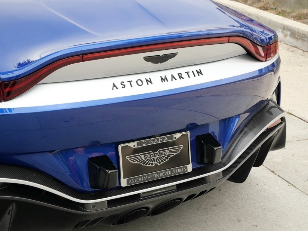 2023 Aston Martin Vantage V12 Roadster (28)