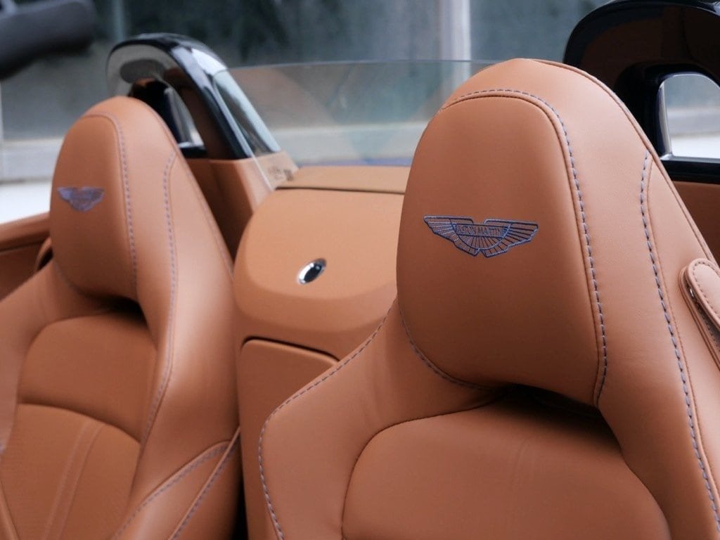2023 Aston Martin Vantage V12 Roadster (31)