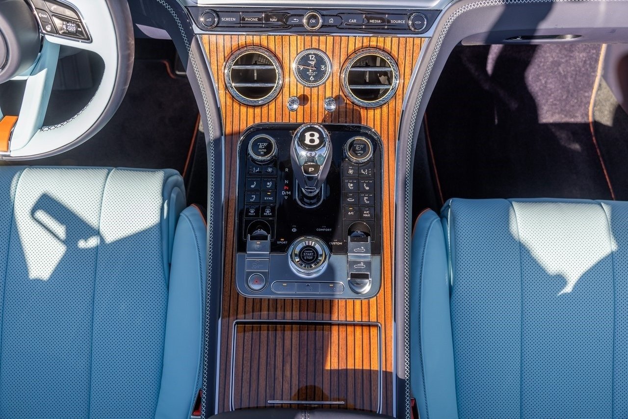 2023 Bentley GTC Azure Sun and Surf Collection (25)
