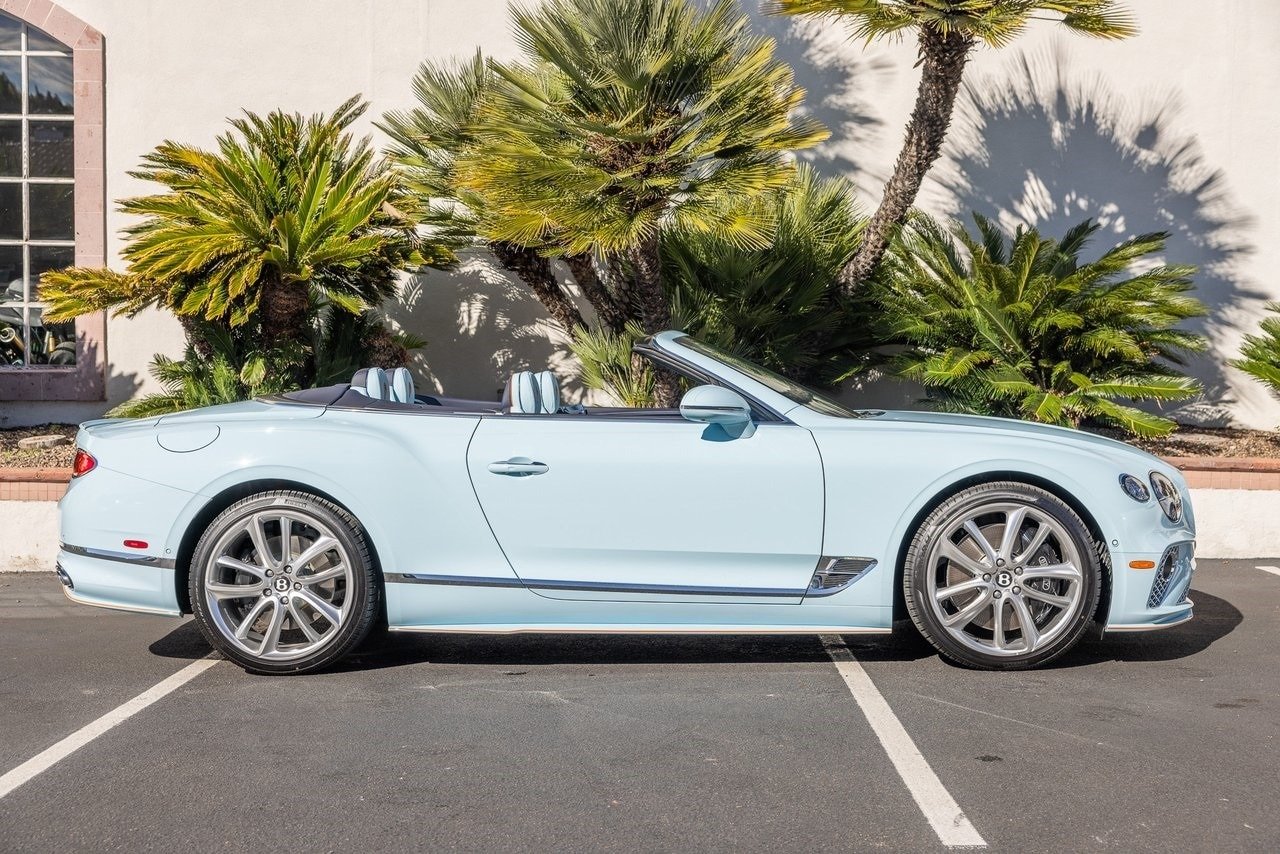 2023 Bentley GTC Azure Sun and Surf Collection (50)