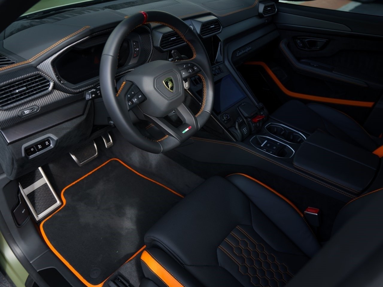2023 Lamborghini Urus Performante SUV (19)