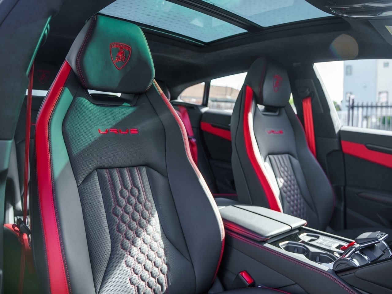 2023 Lamborghini Urus S V8 For Sale (4)