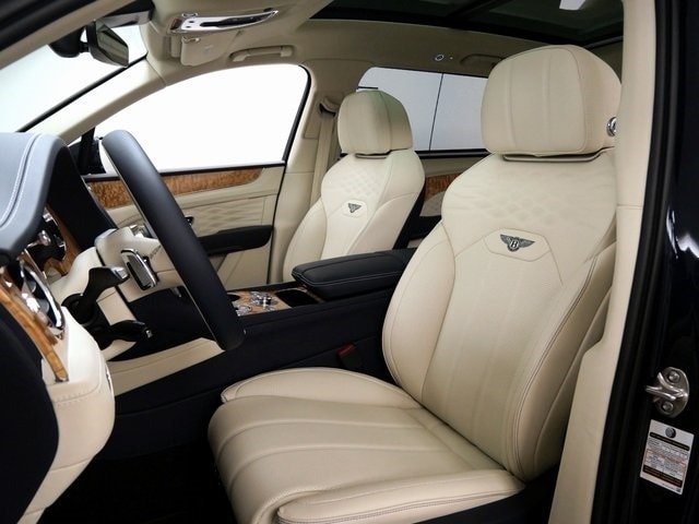 2024 Bentley Bentayga EWB Azure For Sale (14)