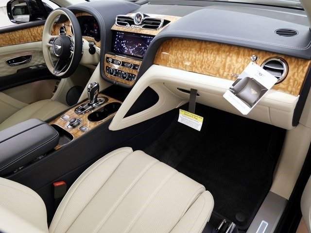 2024 Bentley Bentayga EWB Azure For Sale (28)