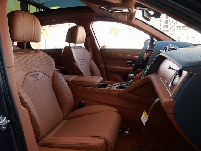 2024 Bentley Bentayga EWB Azure For Sale (34)