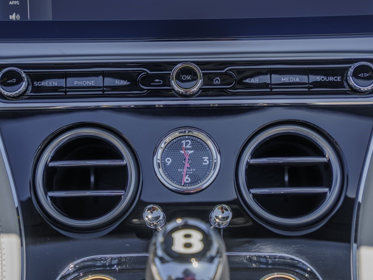 2024 Bentley GTC Speed Convertible For Sale (23)