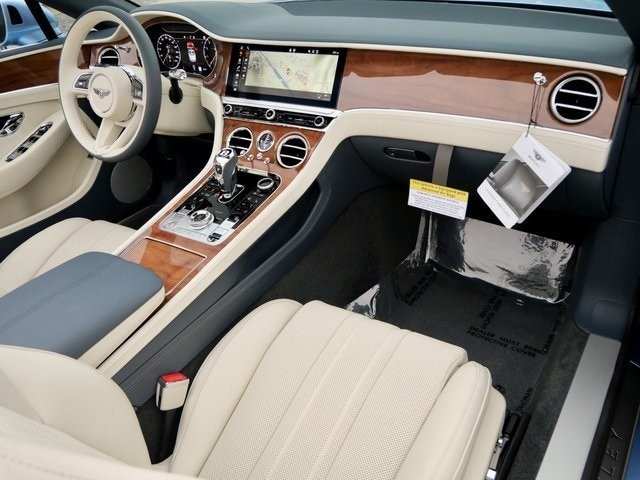 2024 Bentley GTC V8 Convertible For Sale (22)