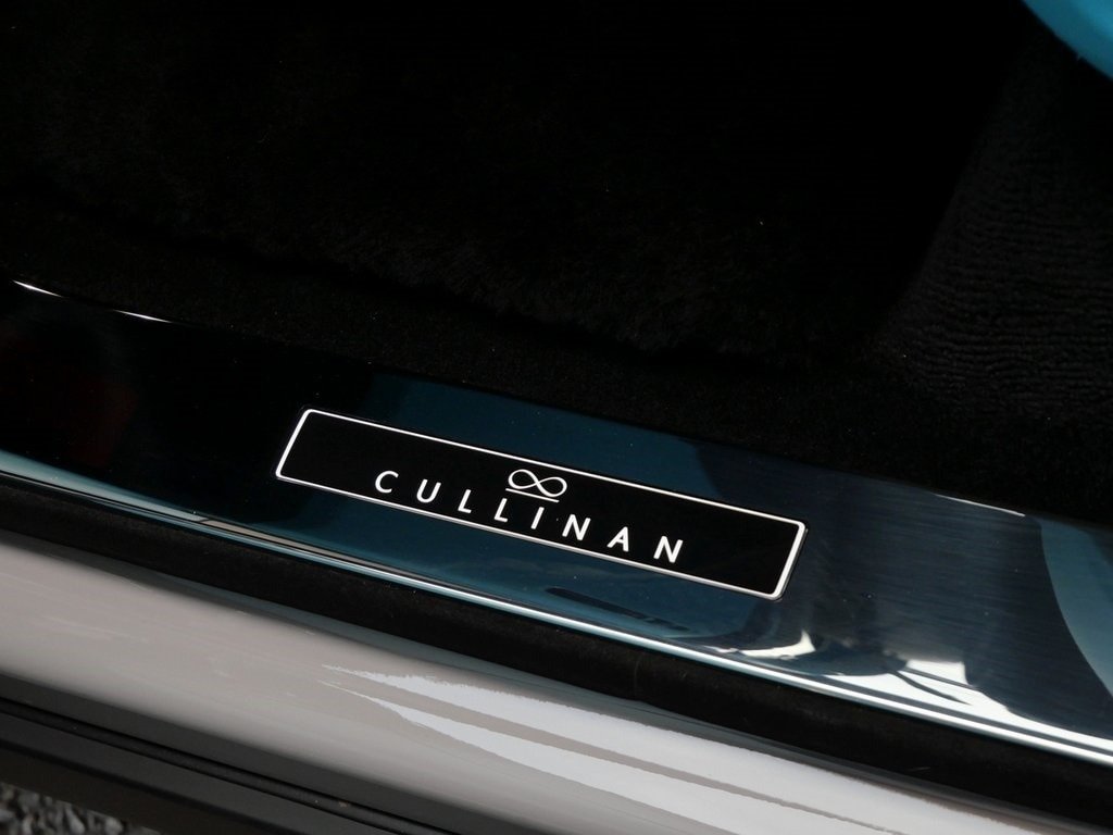 2024 Rolls-Royce Black Badge Cullinan For Sale (44)