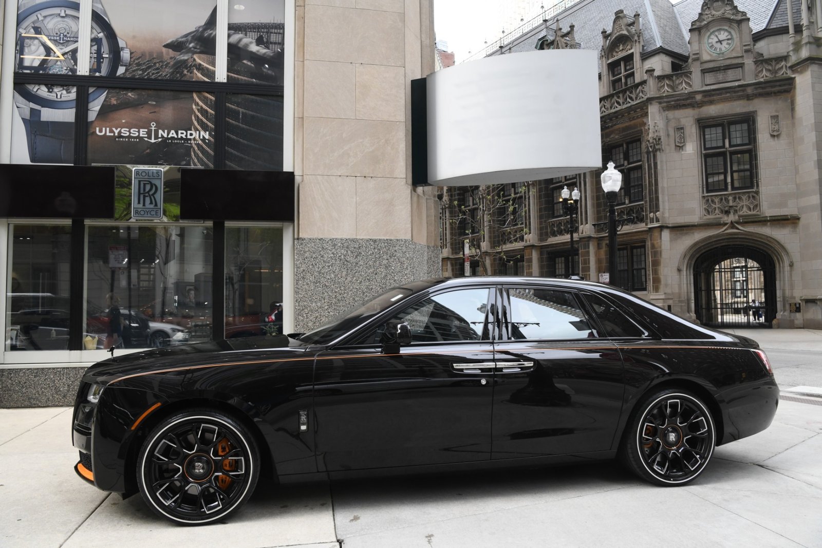 2024 Rolls-Royce Black Badge Ghost Ekleipsis (48)