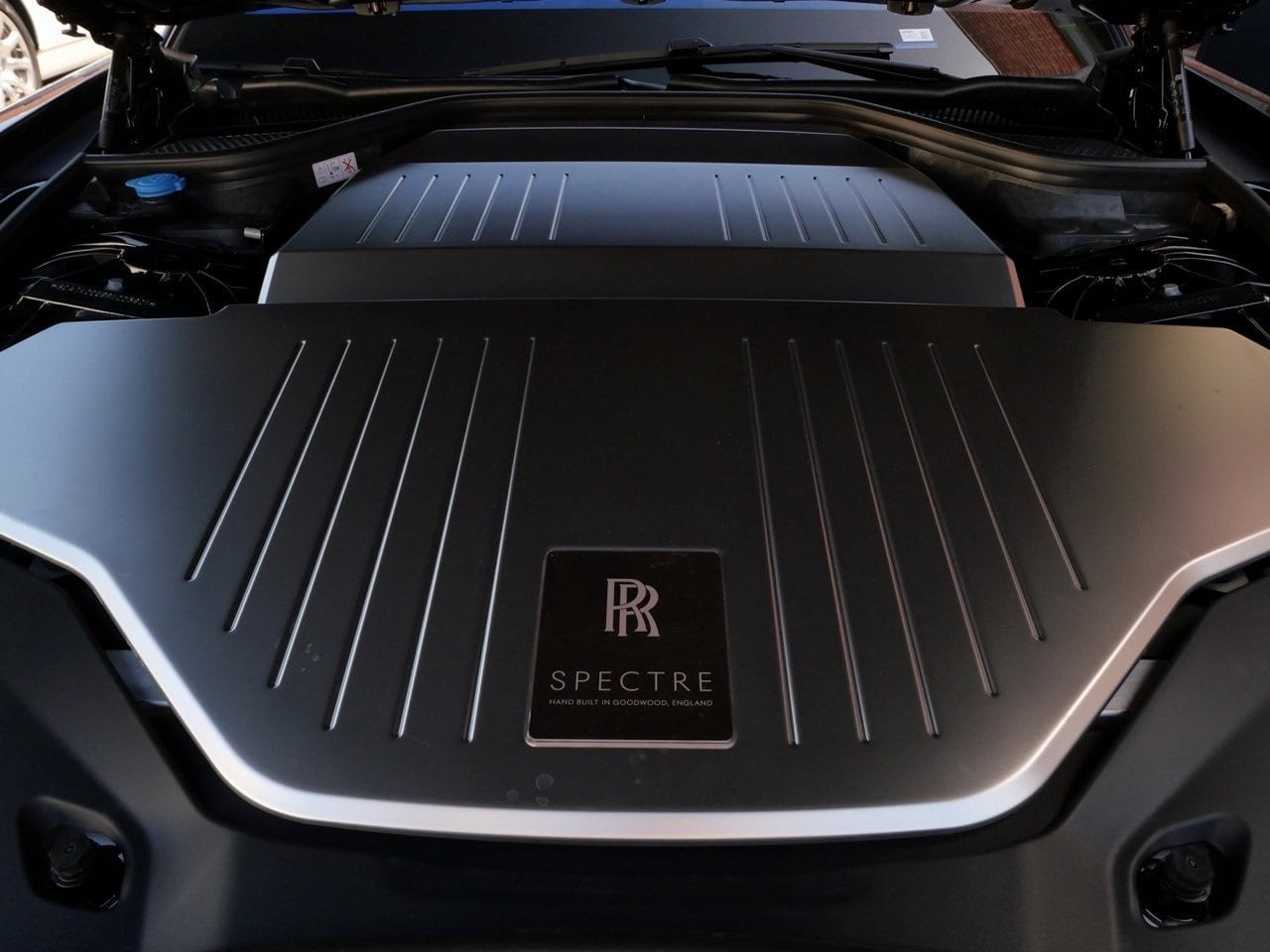 2024 Rolls-Royce Spectre Demonstrator For Sale (37)
