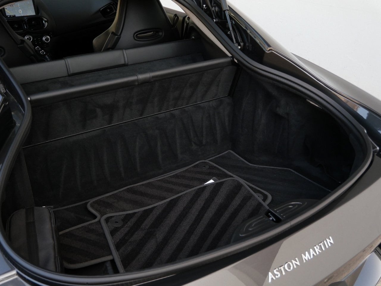 Buy 2020 Aston Martin Vantage Coupe (14)