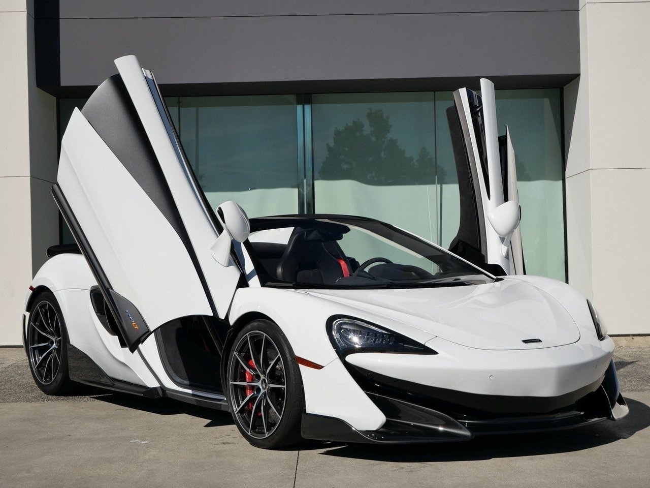 Buy 2020 McLaren 600LT (12)