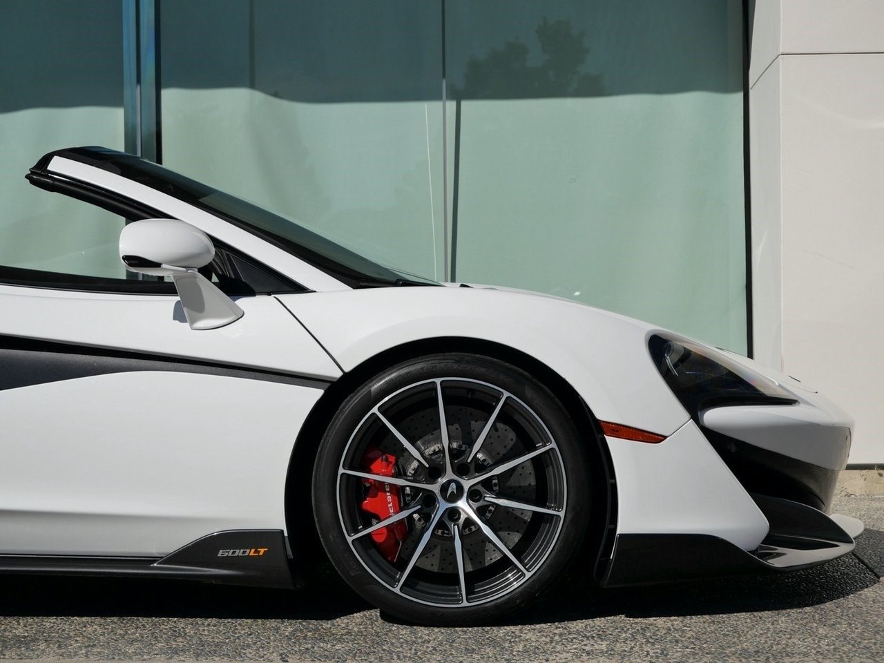 Buy 2020 McLaren 600LT (21)