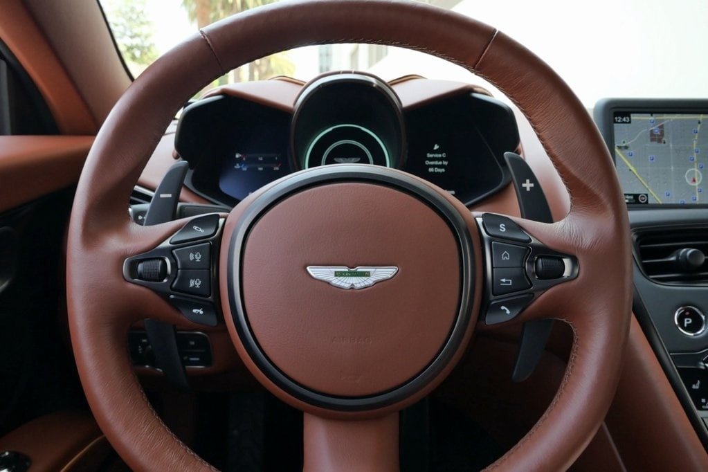 Buy 2021 Aston Martin DBS Superleggera (22)