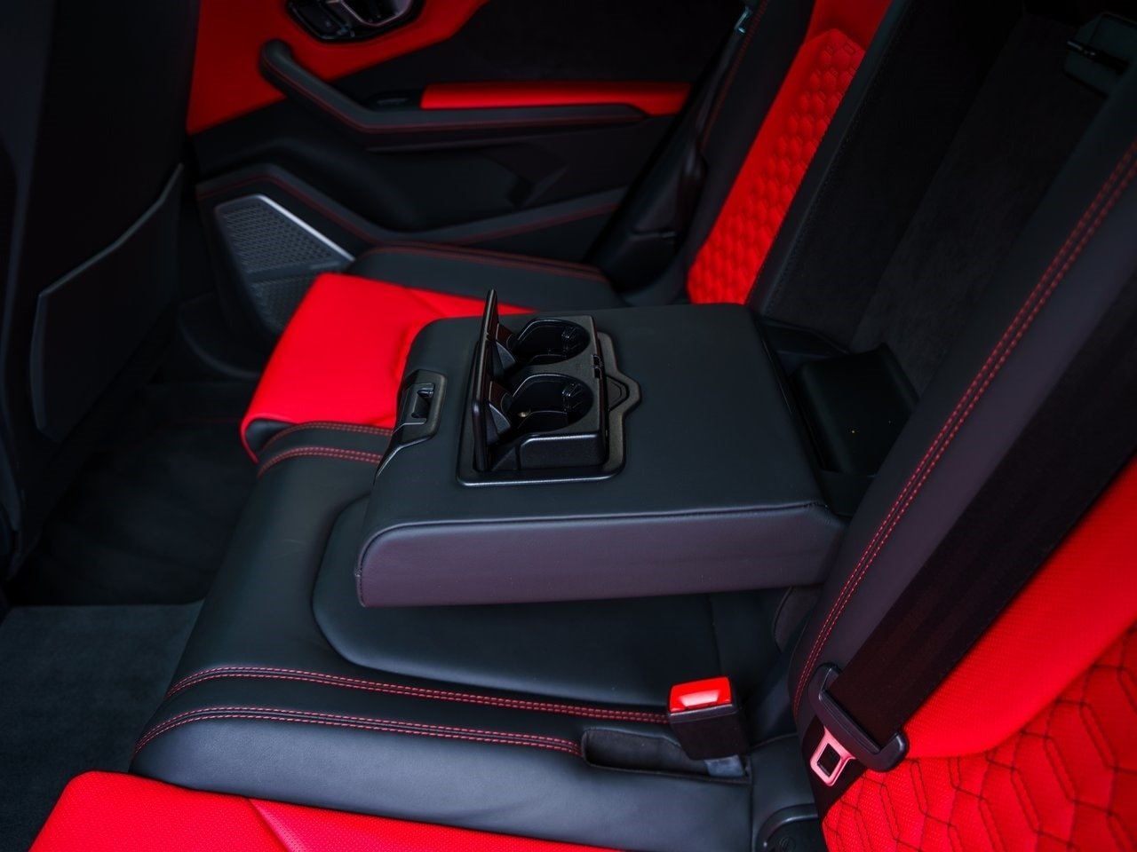 Buy 2021 Lamborghini Urus SUV V8 (9)