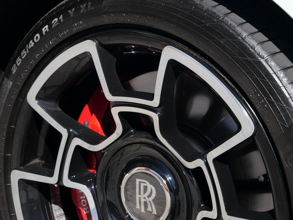 Buy 2021 Rolls-Royce Black Badge Wraith (16)