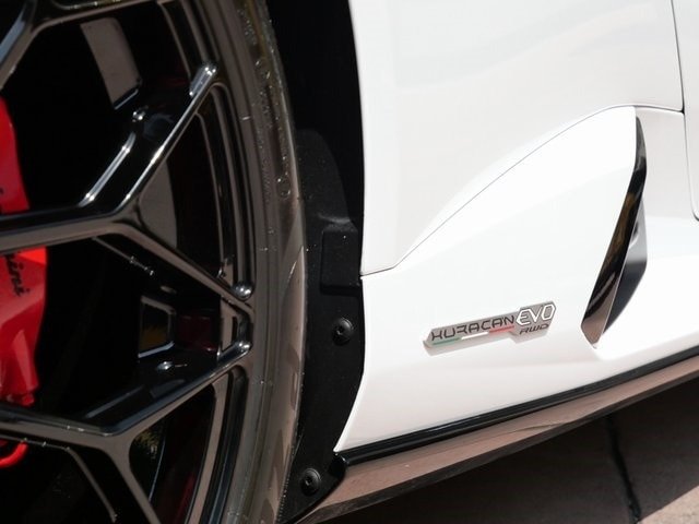 Buy 2022 Lamborghini Huracan EVO (15)