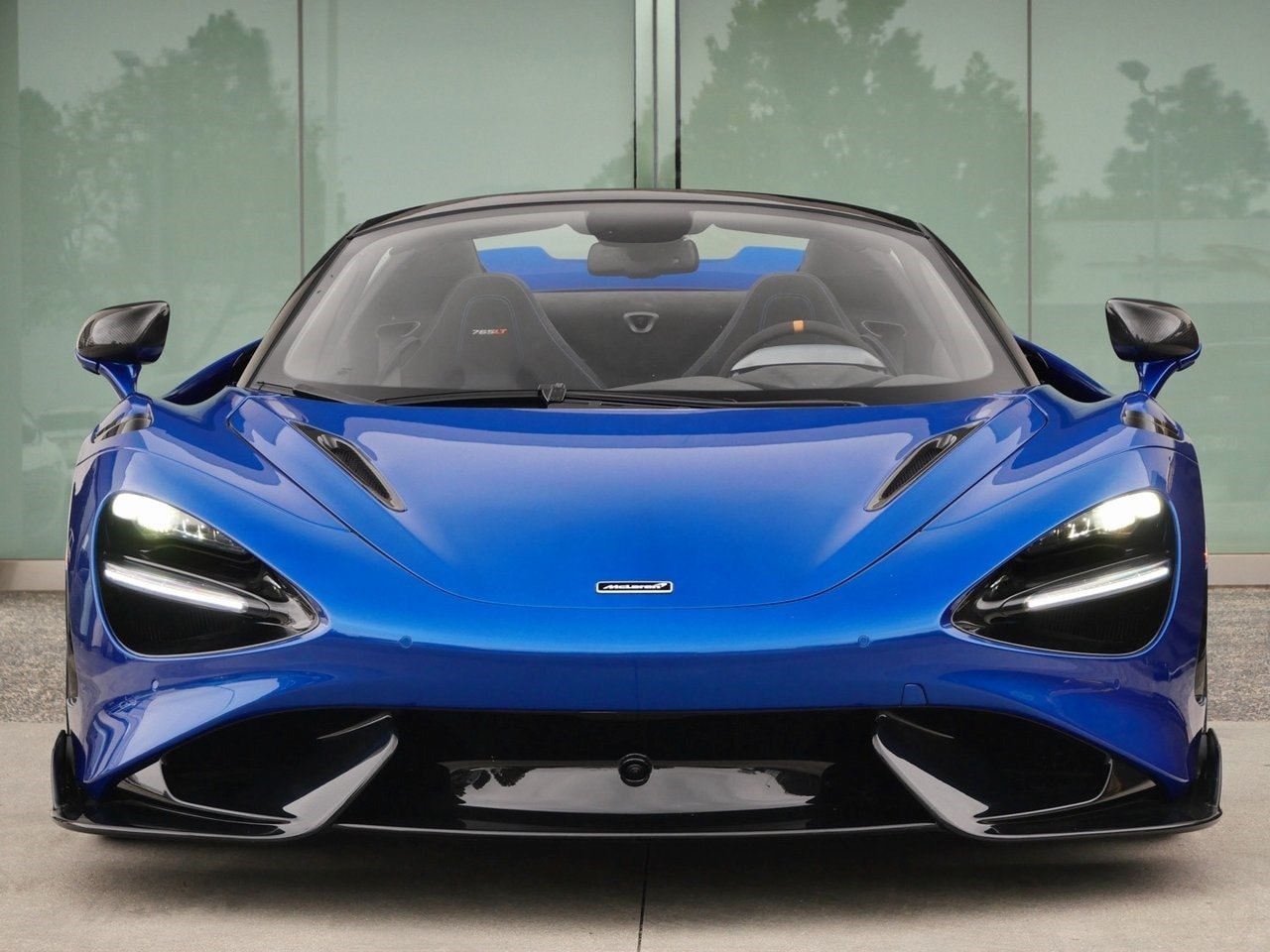 Buy 2022 McLaren 765LT (39)