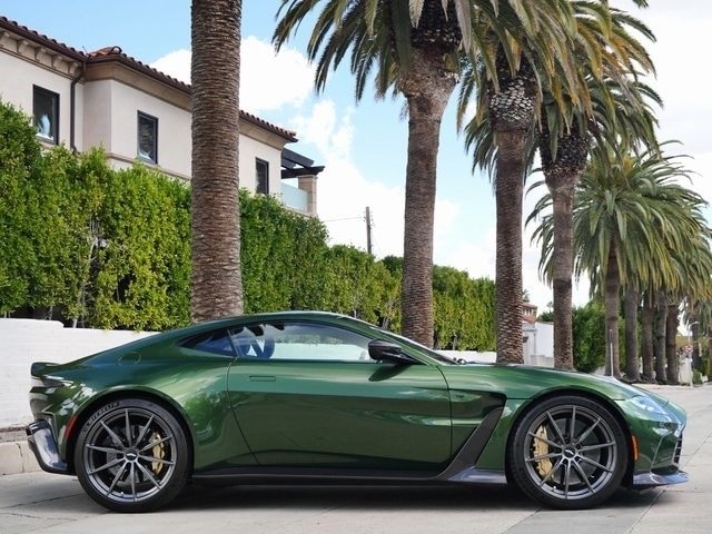 Buy 2023 Aston Martin Vantage Coupe V12 (14)