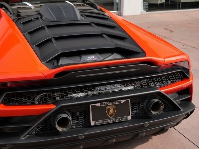 Buy 2023 Lamborghini Huracan Sterrato (3)