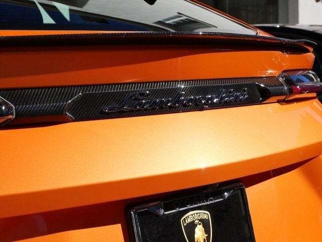 Buy 2023 Lamborghini Urus Performante (30)