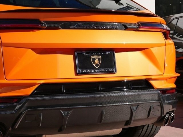 Buy 2023 Lamborghini Urus Performante (31)
