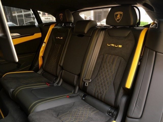 Buy 2023 Lamborghini Urus S (27)