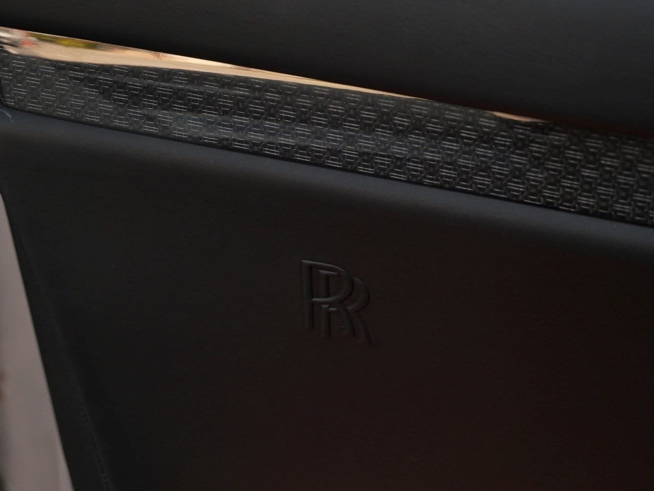Buy 2023 Rolls-Royce Black Badge Ghost (18)