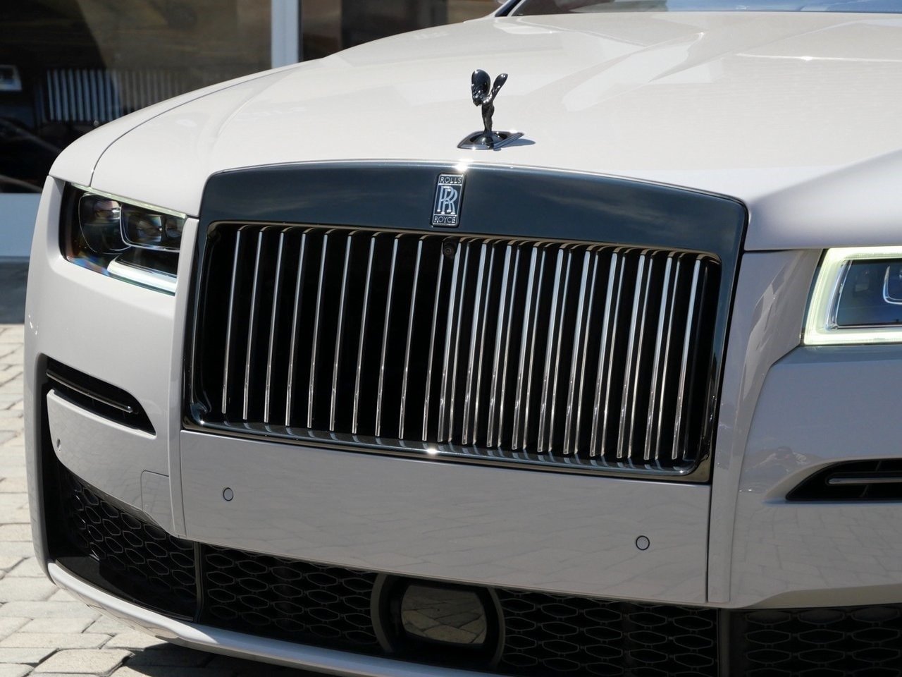 Buy 2023 Rolls-Royce Black Badge Ghost (40)