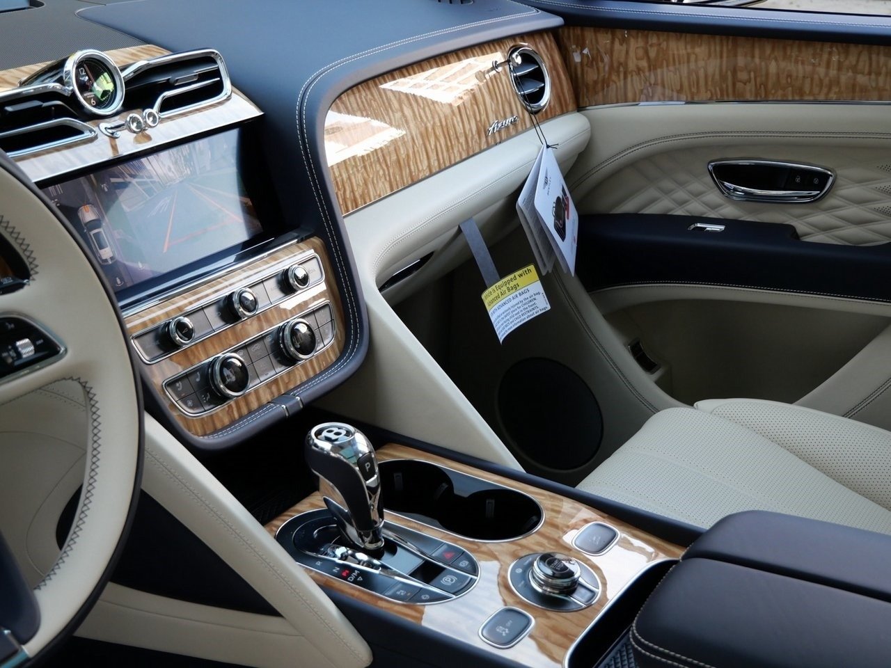 Buy 2024 Bentley Bentayga Azure Hybrid (15)