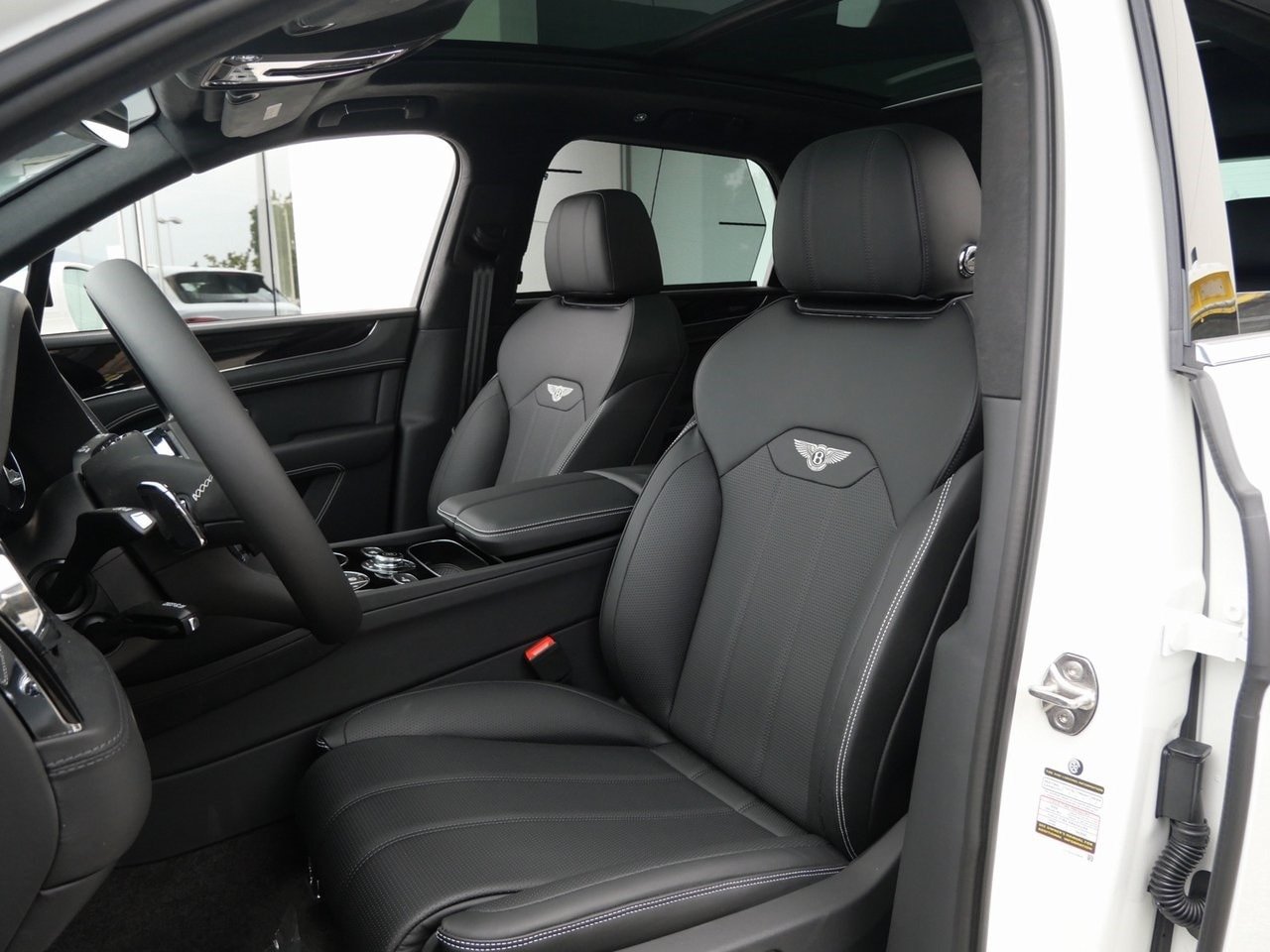 Buy 2024 Bentley Bentayga V8 SUV (11)