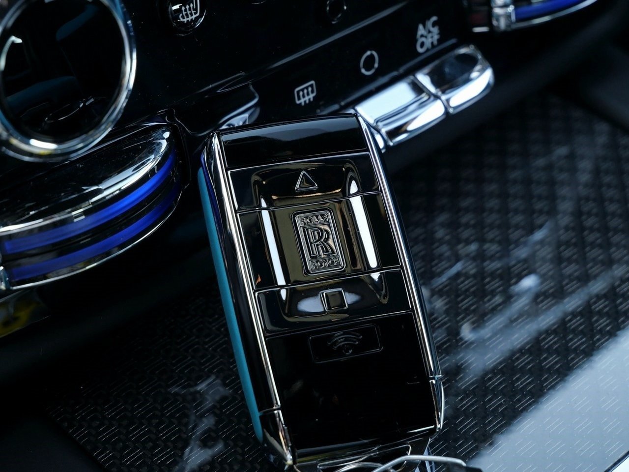 Buy 2024 Rolls-Royce Black Badge Ghost (3)