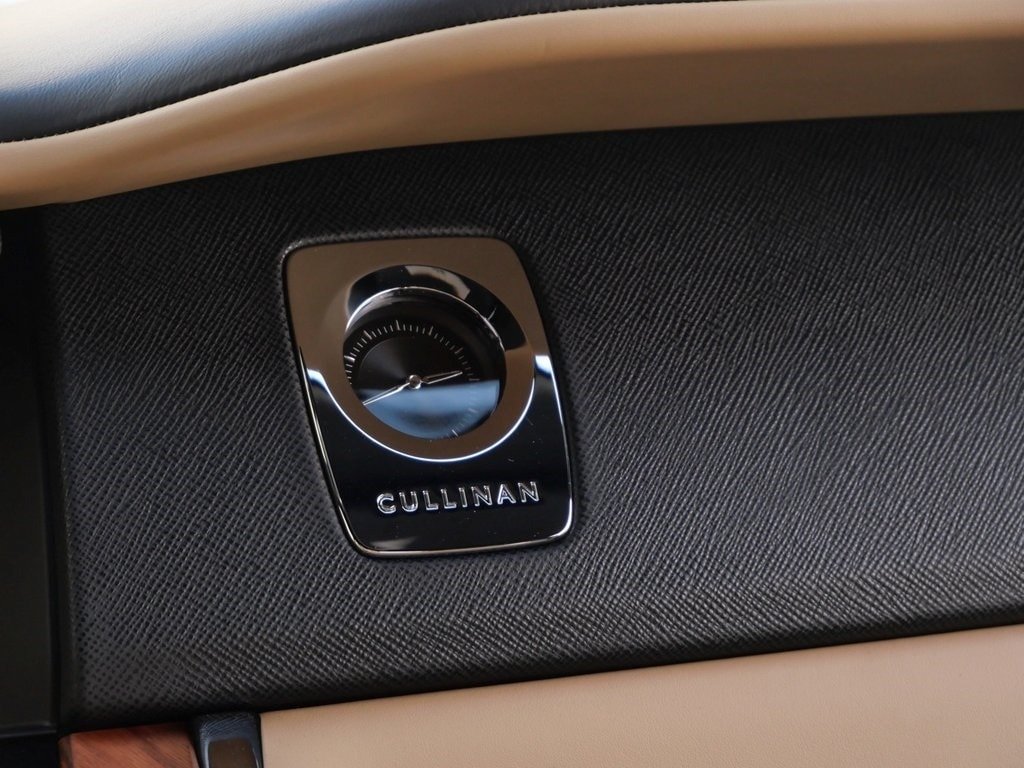 Buy 2024 Rolls-Royce Cullinan (22)