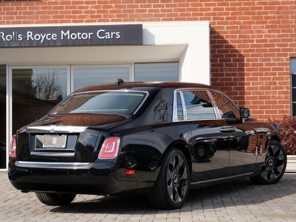 Buy 2024 Rolls-Royce Phantom EWB (47)