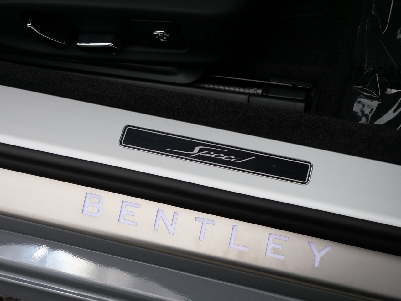 Buy New 2024 Bentley GT Speed Coupe (18)