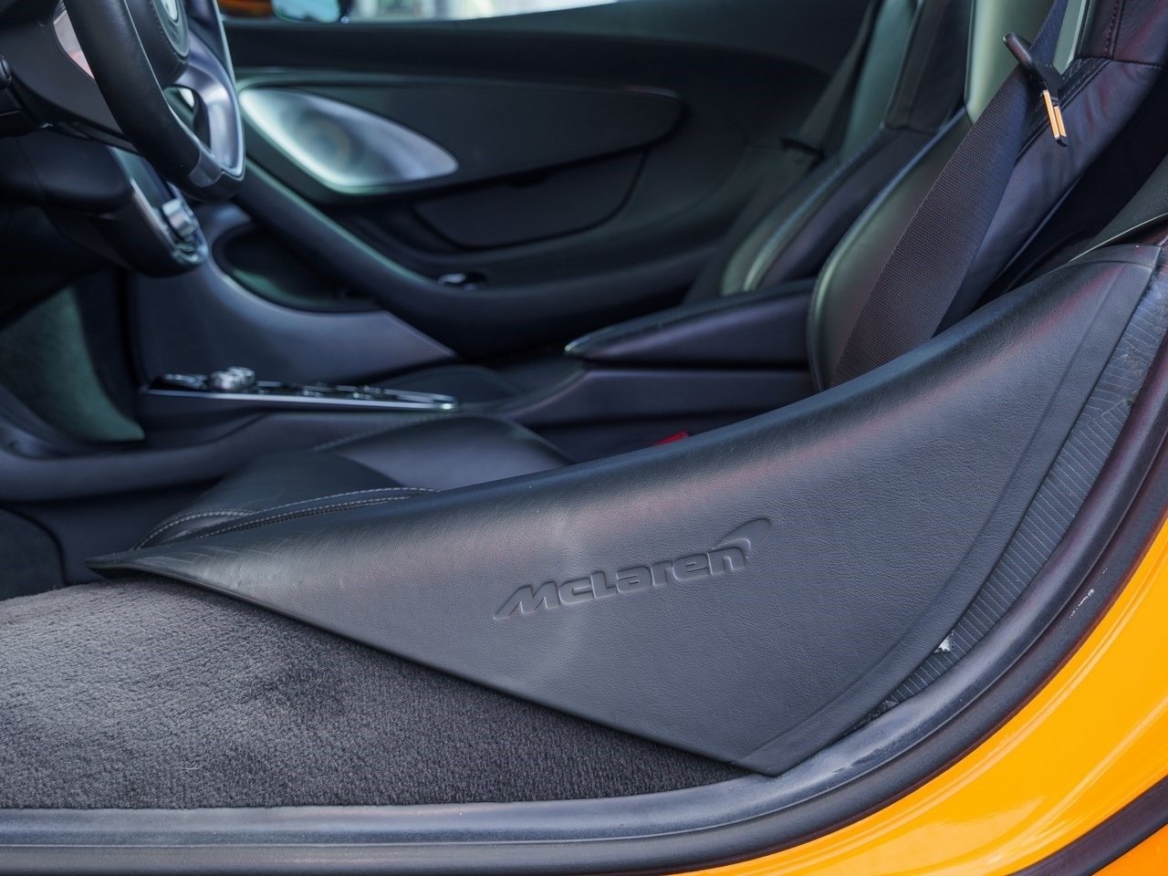 Buy Pre Owned 2020 McLaren GT (15)