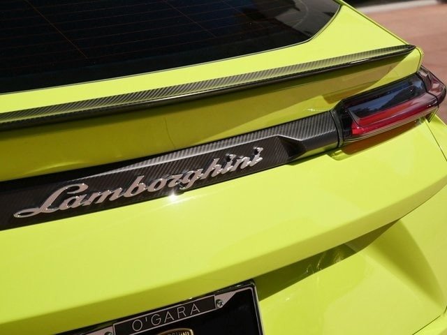 Buy Used 2022 Lamborghini Urus (21)