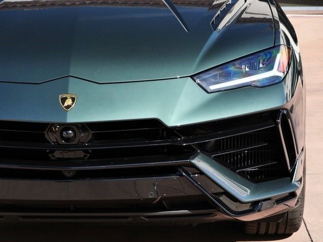 Buy used 2023 Lamborghini Urus S (24)
